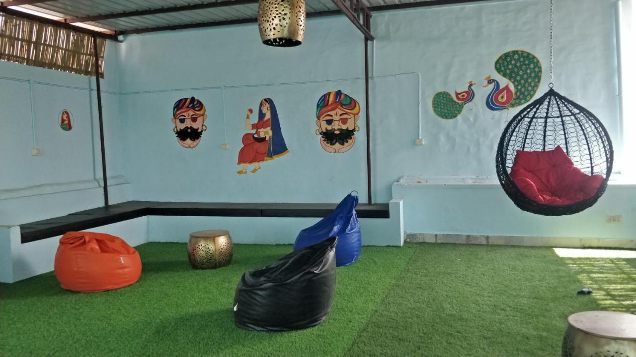 بيت شباب Santkripa Backpackers 400 Mtr From Railway Station جودبور المظهر الخارجي الصورة
