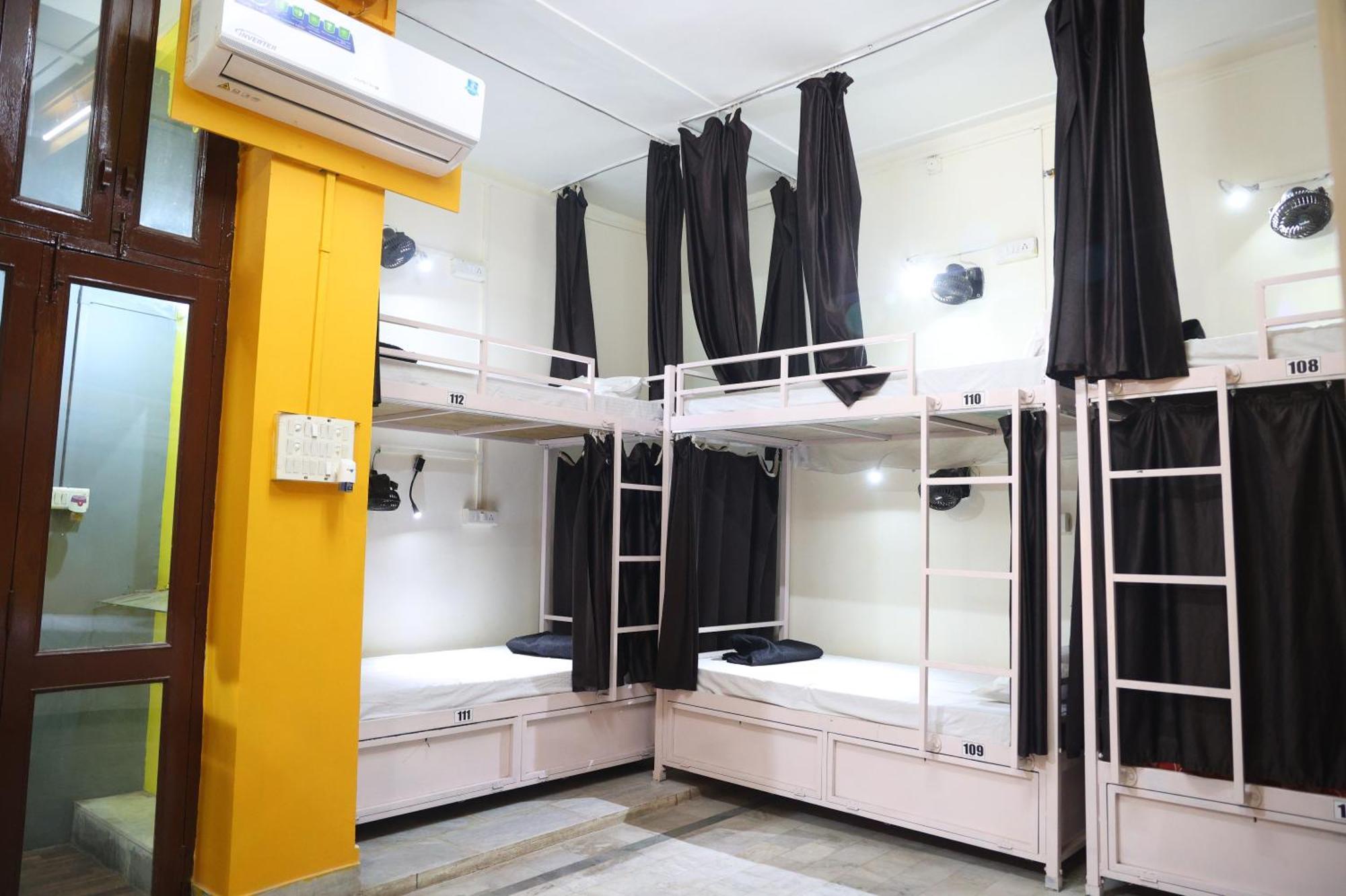 بيت شباب Santkripa Backpackers 400 Mtr From Railway Station جودبور المظهر الخارجي الصورة