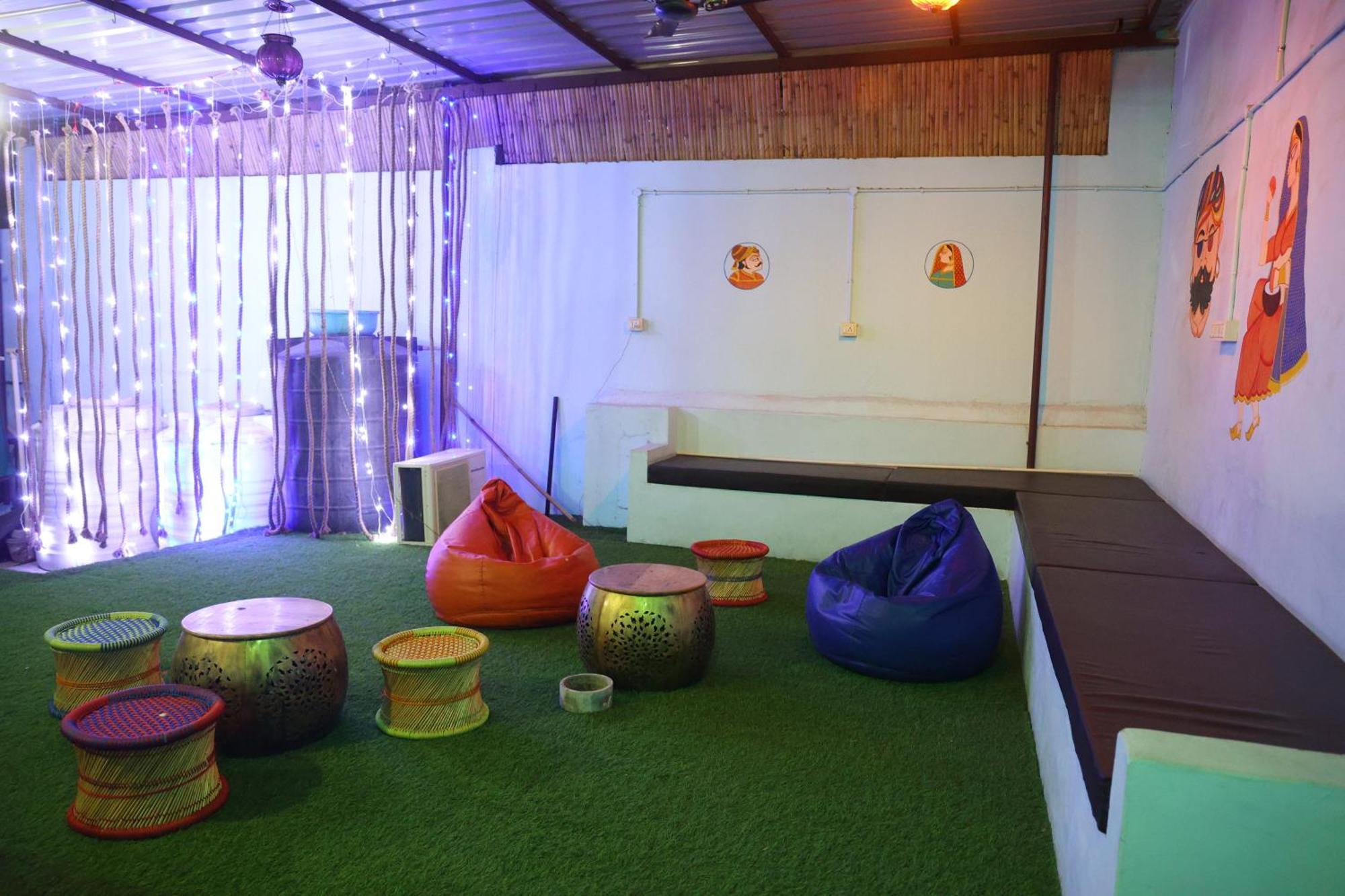 بيت شباب Santkripa Backpackers 400 Mtr From Railway Station جودبور المظهر الخارجي الصورة